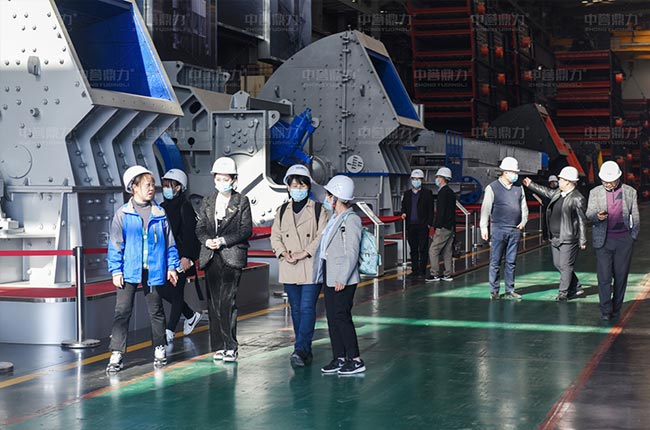 考察河南中譽(yù)鼎力智能裝備有限公司