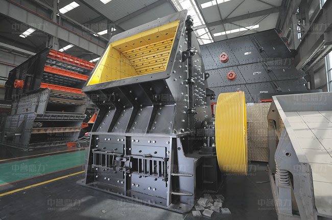 單段錘式破碎機(jī)的優(yōu)點(diǎn)