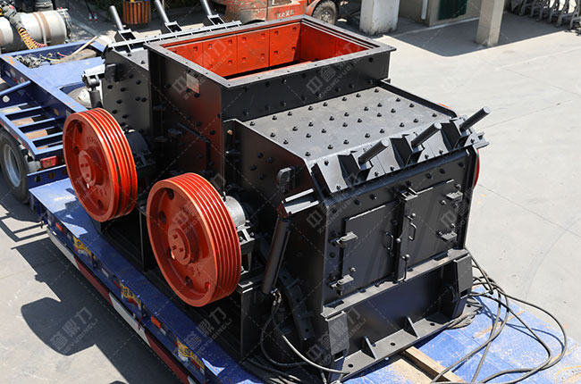 日產(chǎn)量200噸制砂機(jī)規(guī)格型號